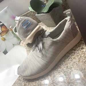 TOMS sneakers size 8